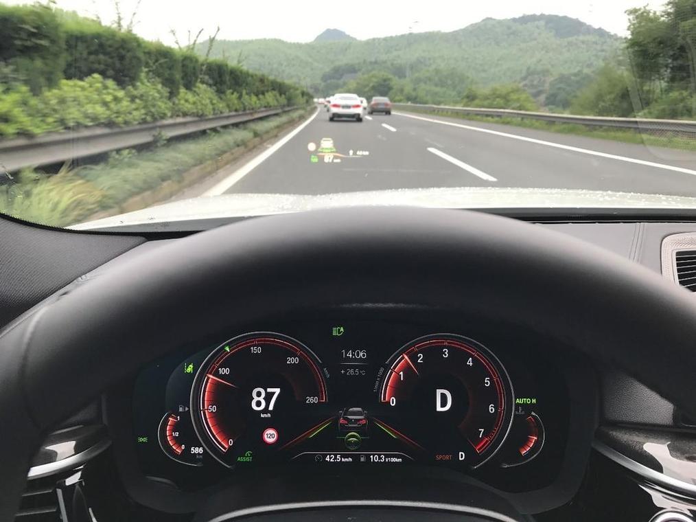 一百公里开车要多久?车速路况不同,所需时长有变化