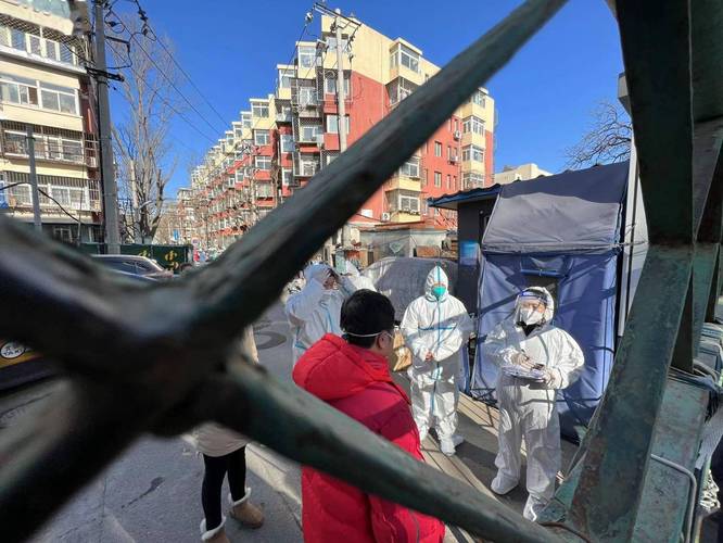 北京再现局部聚集性疫情，紧而不乱迅速应对防控